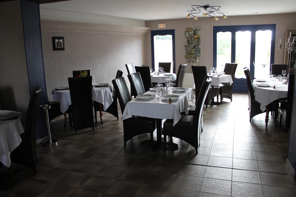Auberge De Villequier Exterior photo